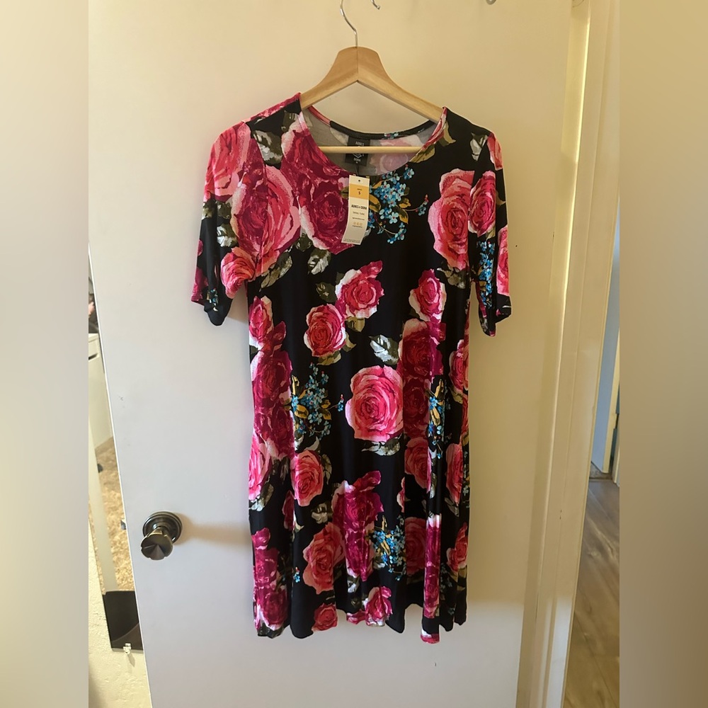 Agnes & Dora Black and Pink Floral Midi Dress